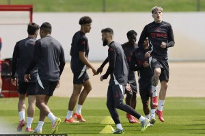 曼联旧将马赛再聚首！格林伍德、戈麦斯法甲刮起青春风暴？