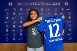 切尔西女足官方：20岁美国前锋艾丽莎-汤普森加盟，签约至2030年