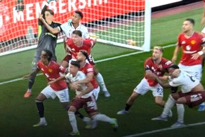 裁判误判导致曼联负阿森纳？失球有效原因曝光，但库尼亚应获点球