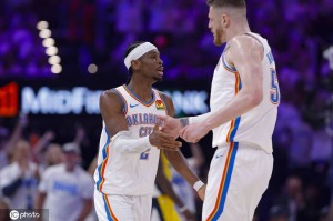 G5半场:雷霆双塔奇效三分如雨 哈里伯顿半场0分