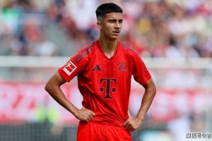 利物浦、尤文图斯及阿森纳均已派出球探，密切关注多特后卫；尤文图斯签下拜仁天才