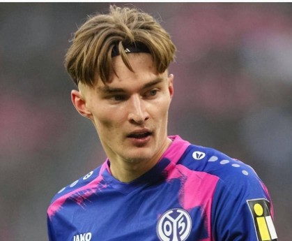 18岁波兰后防天才闪耀德甲，引发6大欧洲豪门激烈争夺