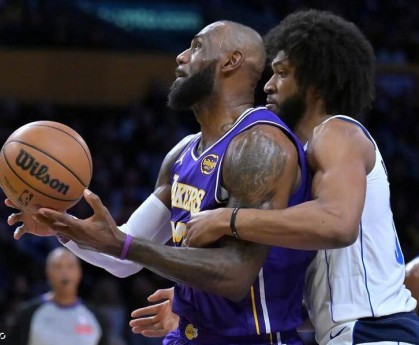 纪录收割机！詹姆斯再迎里程碑 一战超爵士两大名宿