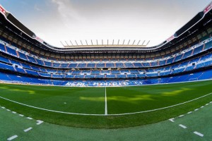 当局将皇马vs马赛列为高风险比赛，17年前马赛球迷曾在马德里袭警