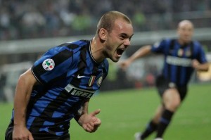 斯内德支持齐沃推动国米球队的转型，劳塔罗的脾气值得关注