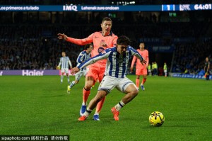 西甲争议判罚再掀波澜：埃切维里对孔德犯规引发裁判委员会热议